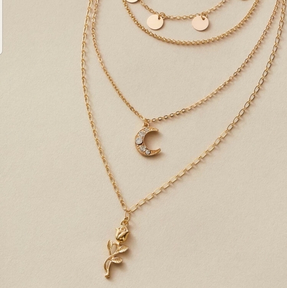 *Telly* Rose and Moon Layered necklace - Picture 3 of 4